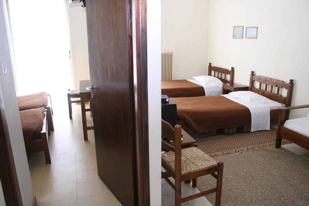 Aparthotel Iliahtides Amarynthos Pokoj fotografie